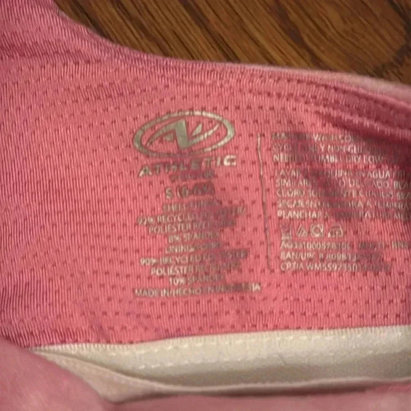 Girls size small top and shorts bundle - Picture 3 of 4